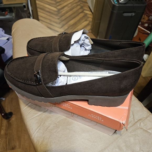 Easy Spirit Waverlie Women's Ornamented Loafers Brown - Picture 6 of 6